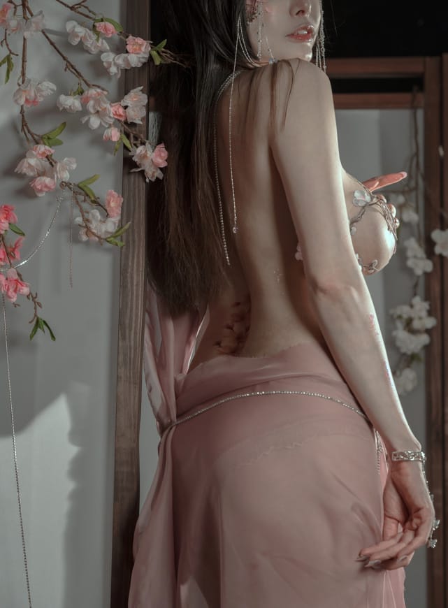 秋和柯基 &#8211; NO.63 粉 桃花神[34P1V/639MB]