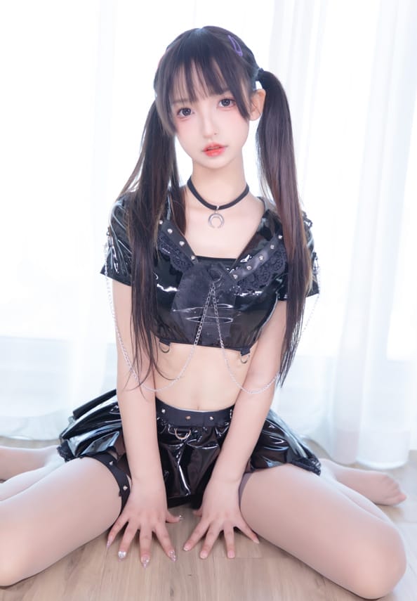 神楽坂真冬 &#8211; NO.102 魔女的课后辅导[75P/191MB]