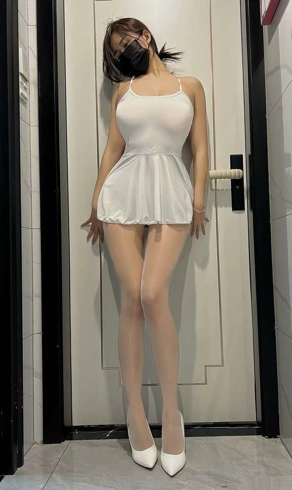 [微密圈]小酒伏特加 &#8211; 超性感油亮[15P-26MB]