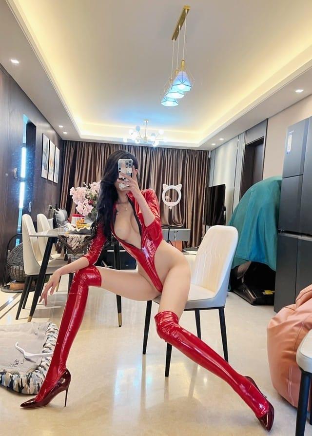 [微密圈]葛征GEZHENG – 大红皮衣真飒[20P1V-185M]-2