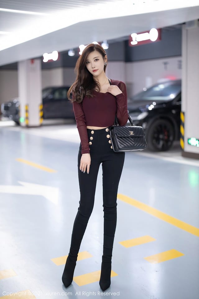 秀人网 – 2021.03.16 VOL.3208 杨晨晨sugar[50+1P417M]