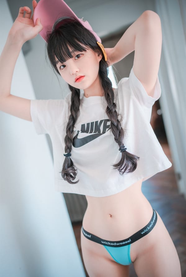 Jenny (정제니) &#8211; NO.11[DJAWA]Loose and Tight Pink[159P/1.3G]