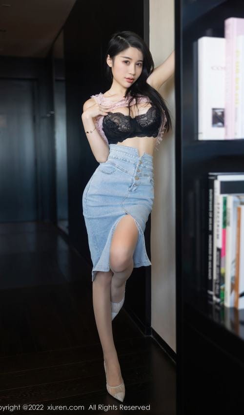 [XIUREN秀人网]2022.08.25 VOL.5489 美七Mia[97+1P／0.98GB]