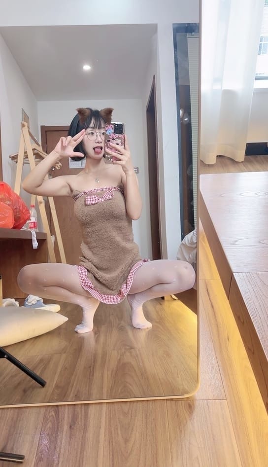[微密圈]胜利的小生活 – 女仆猫 [6P1V-30M]
