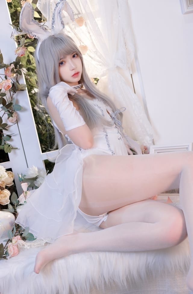 疯猫ss – NO.160 纯白绒绒兔[40P2V-1.02G]